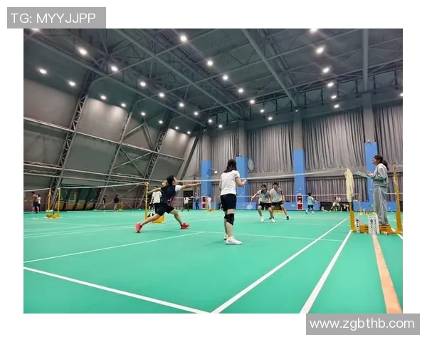 羽毛球盛宴：深入解析成都羽毛球队的团队协作与默契配合